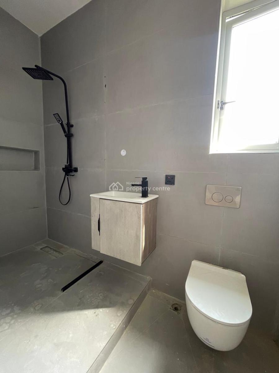 Luxurious 2 Bedroom Maisonette with Pool Gym Elevator, Lekki Phase 1, Lekki, Lagos, House for Sale