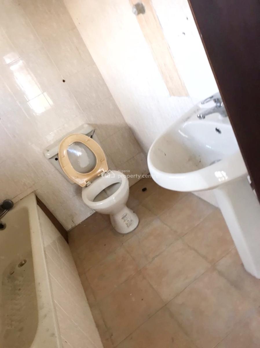 Luxury 3 Bedroom Duplex Fully Detached with 1room Bq & Security Room, Maryland Estate, Maryland, Lagos, Flat / Apartment for Rent