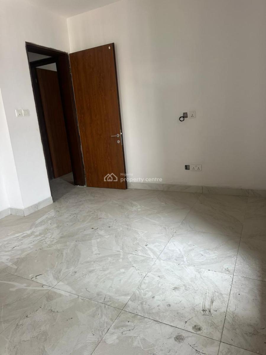Lovely 8 Units of E Bedrooms Apartments with Bq, Lekki Phase1, Lekki, Lagos, Flat / Apartment for Rent