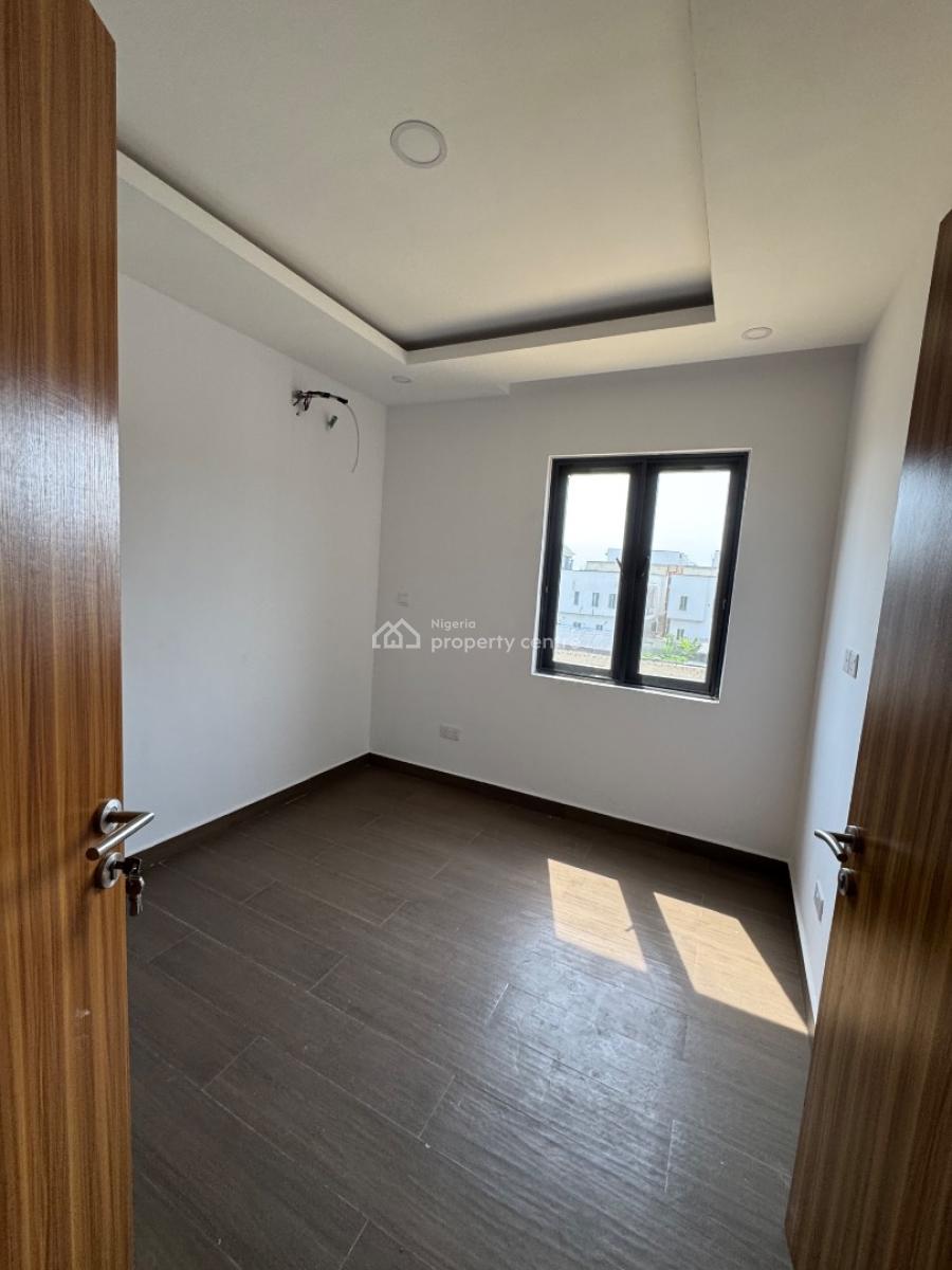 Brand New Luxury 3 Bedroom Maisonette, New Road, Lekki Expressway, Lekki, Lagos, Flat / Apartment for Rent