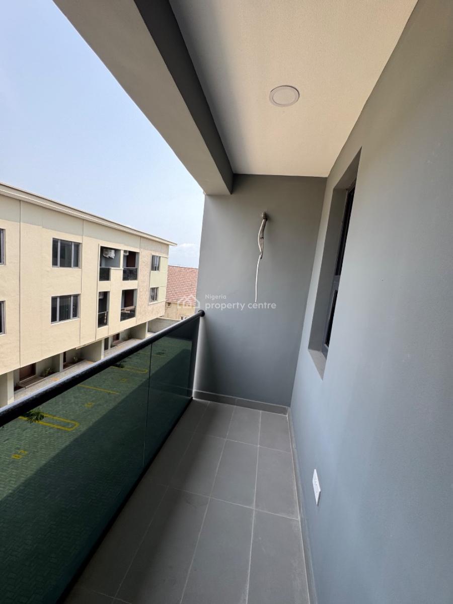 Brand New Luxury 3 Bedroom Maisonette, New Road, Lekki Expressway, Lekki, Lagos, Flat / Apartment for Rent