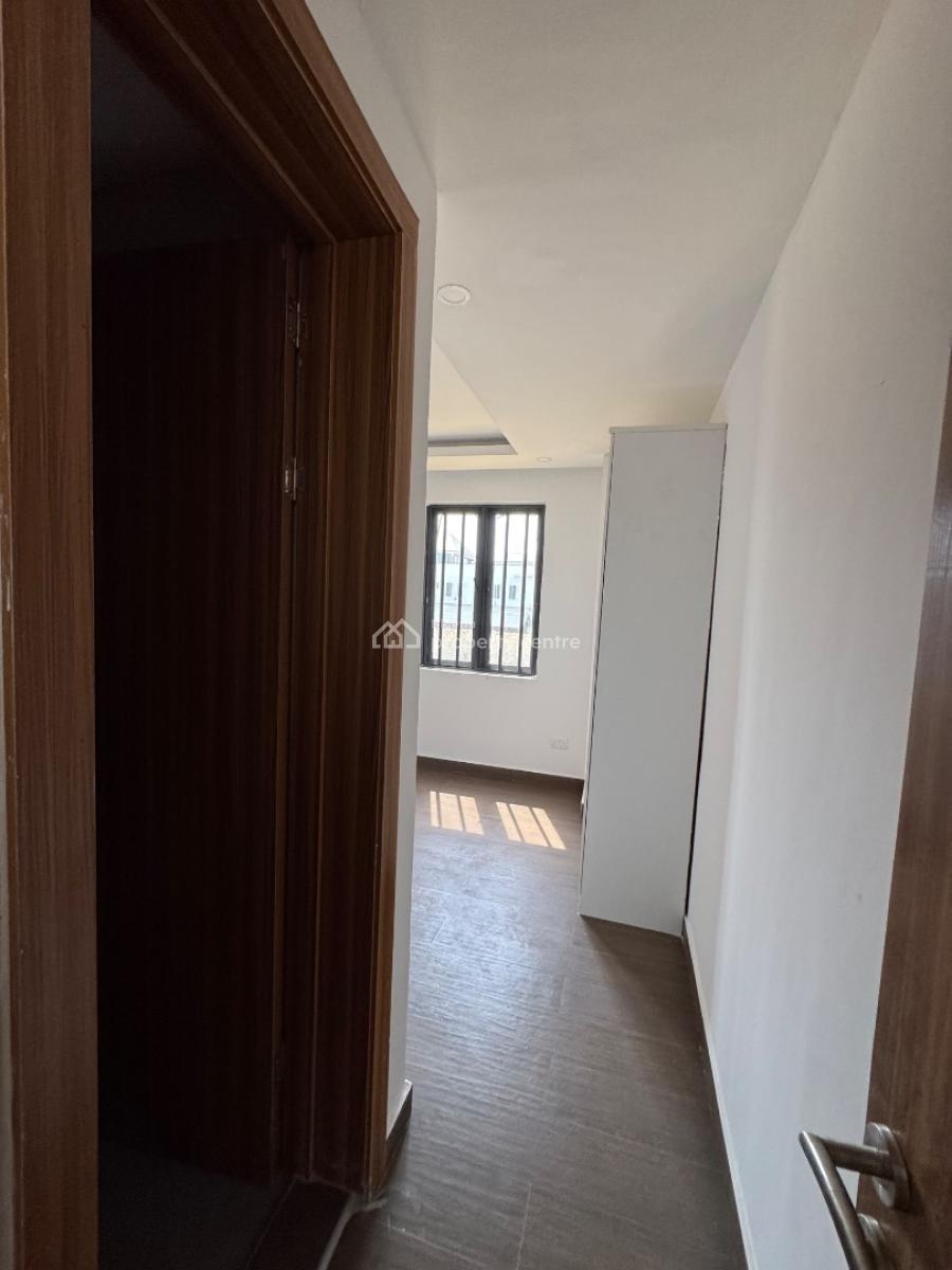 Brand New Luxury 3 Bedroom Maisonette, New Road, Lekki Expressway, Lekki, Lagos, Flat / Apartment for Rent