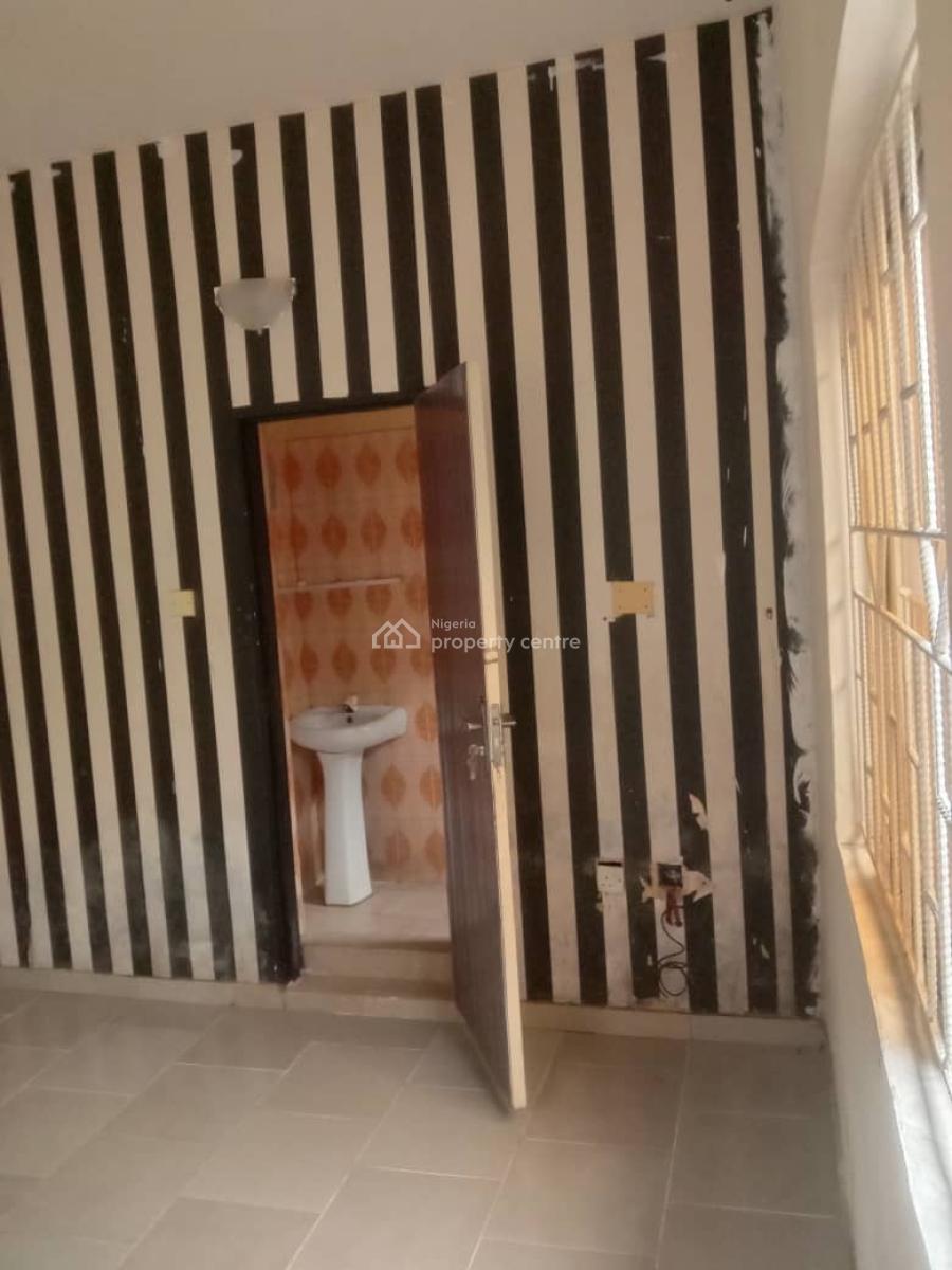 Beautiful 2 Bedroom Flat, Around Addo Round About, Ajah, Lagos, Flat / Apartment for Rent