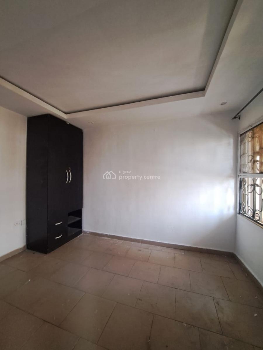 Luxury and Spacious Mini Flat Upstairs with Visitors Toilet, Salem, Lekki, Lagos, Mini Flat (room and Parlour) for Rent