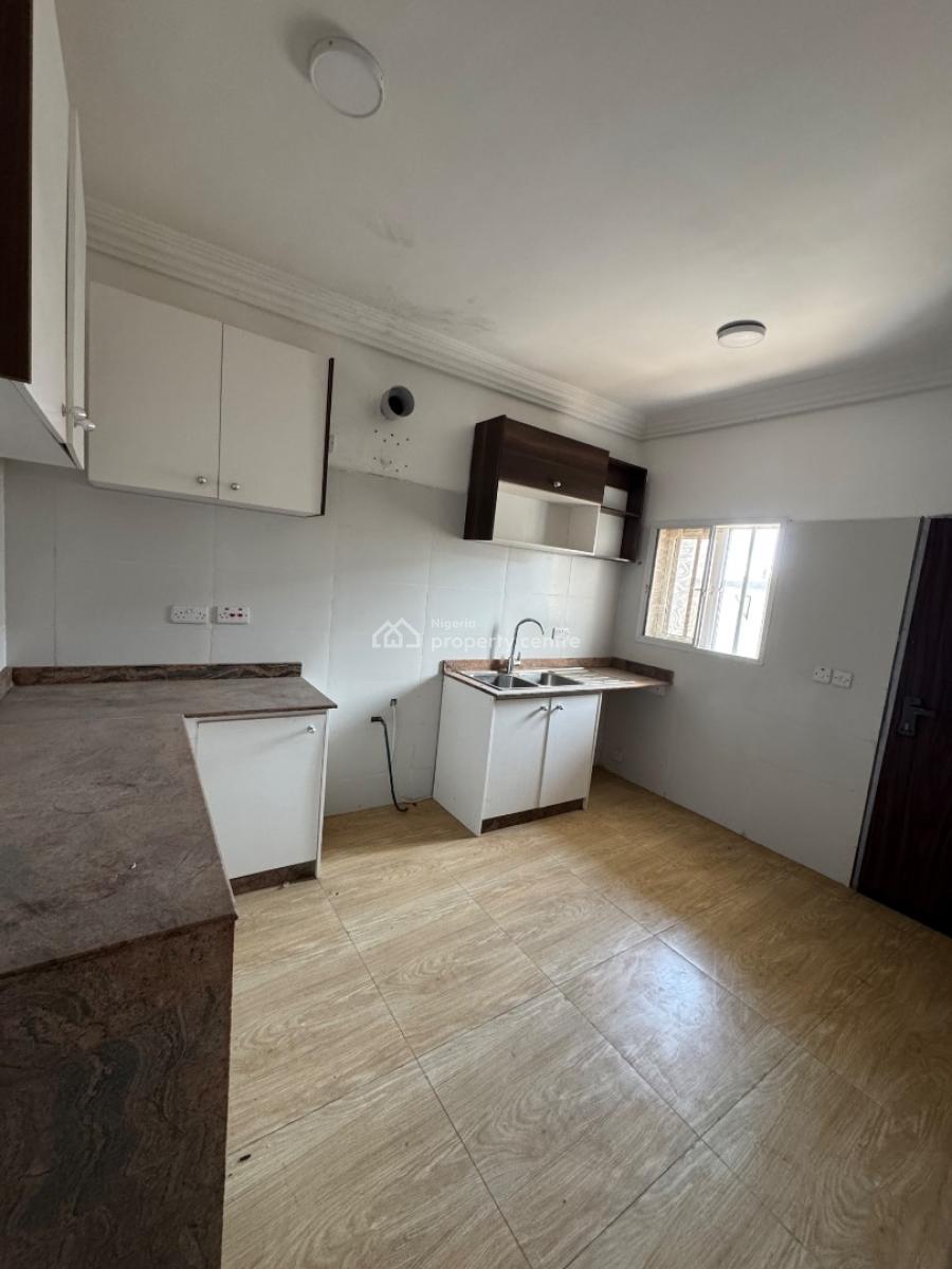 Fully Serviced 3 Bedroom Maisonette, New  Road, Lekki Phase 1, Lekki, Lagos, Flat / Apartment for Rent