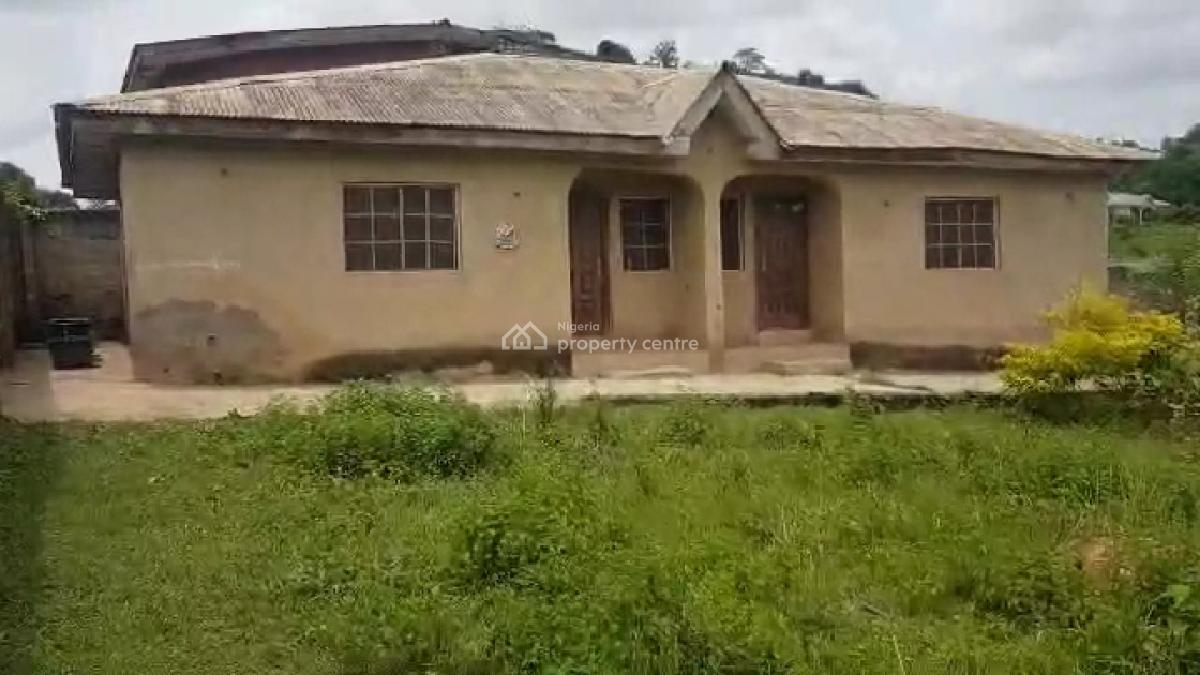a Bungalow Consisting of 2 Units of 2-bedroom Flat on 836sqm, Mawuko Road, Before Akewugberu House, Abeokuta South, Ogun, Detached Bungalow for Sale