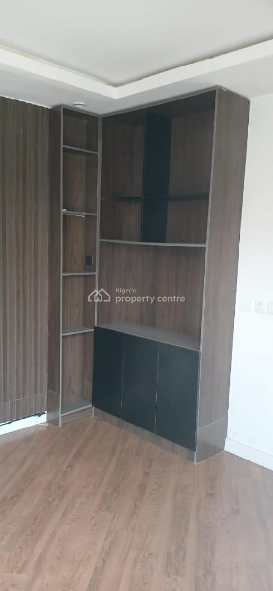 Luxury High Rise of 2 Bedroom Flat, By Freedom Way, Lekki Phase 1, Lekki, Lagos, House for Rent