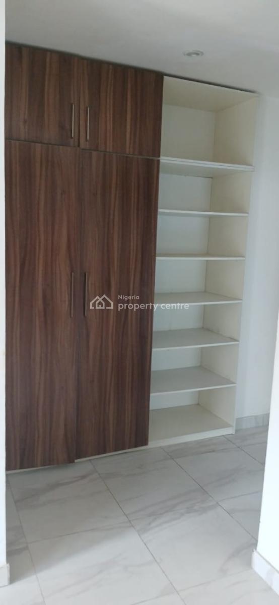 Luxury High Rise of 2 Bedroom Flat, By Freedom Way, Lekki Phase 1, Lekki, Lagos, House for Rent