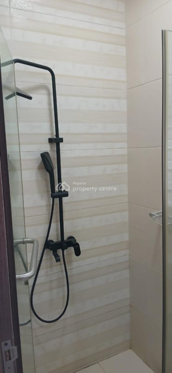 Luxury High Rise of 2 Bedroom Flat, By Freedom Way, Lekki Phase 1, Lekki, Lagos, House for Rent