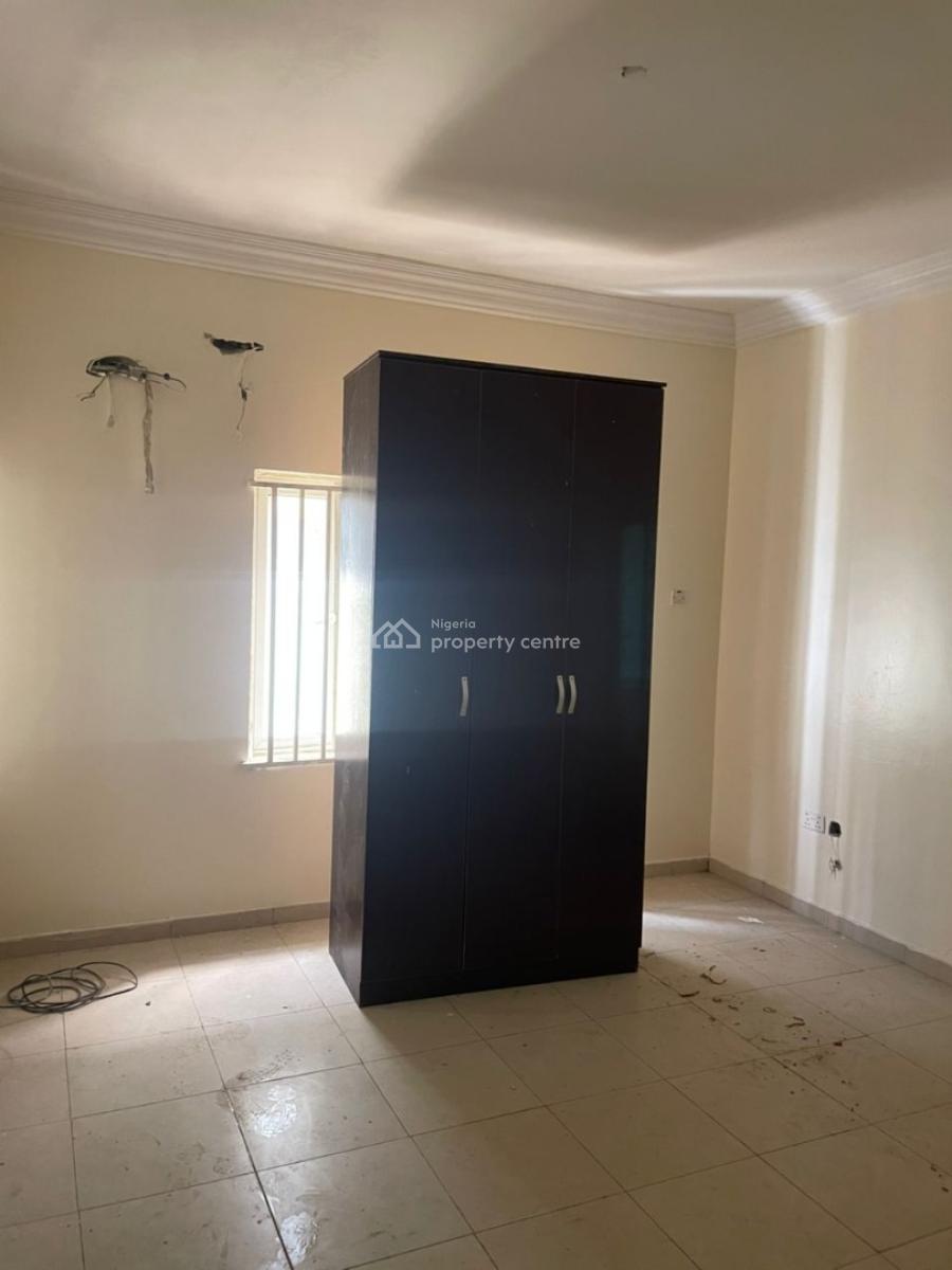 Lovely Renovated 2 Bedroom Apartment, Sky Mall, Blenco, Sangotedo Eti-osa Lagos, Sangotedo, Ajah, Lagos, Flat / Apartment for Rent