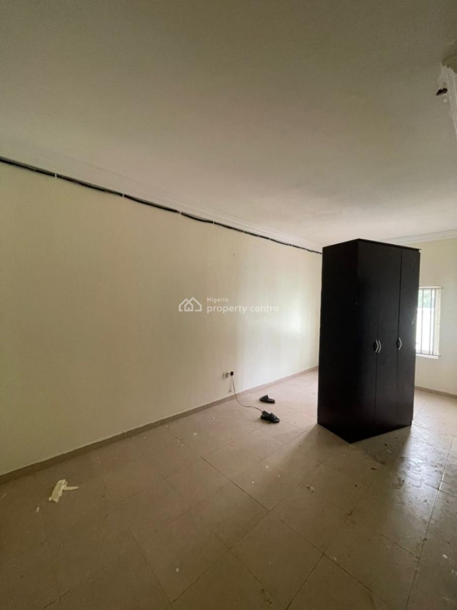 Lovely Renovated 2 Bedroom Apartment, Sky Mall, Blenco, Sangotedo Eti-osa Lagos, Sangotedo, Ajah, Lagos, Flat / Apartment for Rent