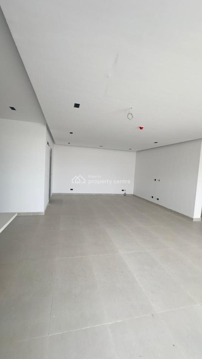 Tastefully Finished 2-bedroom Apartment with Rooftop Pool, Lekki Phase 1, Lekki, Lagos, Flat / Apartment for Sale