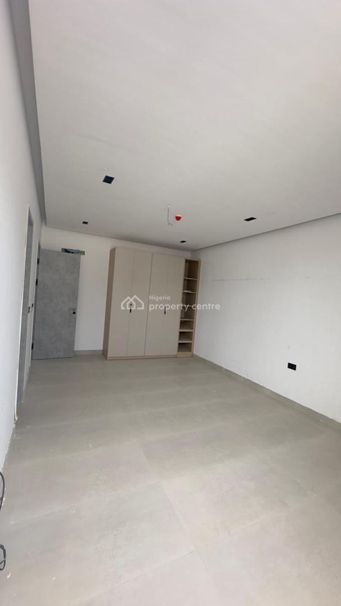 Tastefully Finished 2-bedroom Apartment with Rooftop Pool, Lekki Phase 1, Lekki, Lagos, Flat / Apartment for Sale