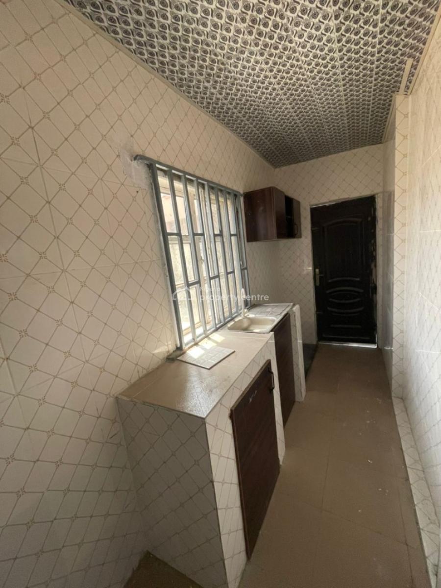 Sharp Renovated 2 Bedroom Apartment, Sangotedo Eti-osa Lagos, Sangotedo, Ajah, Lagos, Flat / Apartment for Rent
