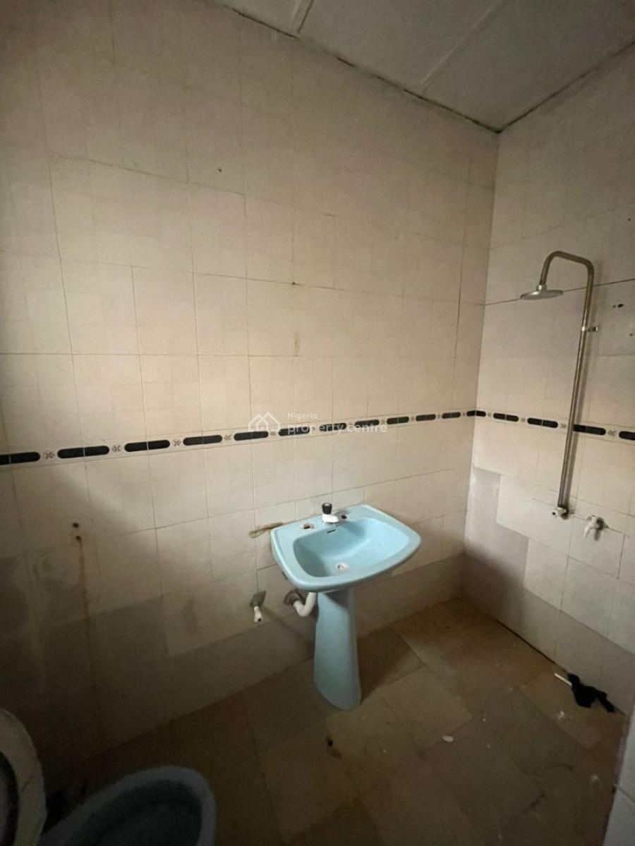 Sharp Renovated 2 Bedroom Apartment, Sangotedo Eti-osa Lagos, Sangotedo, Ajah, Lagos, Flat / Apartment for Rent