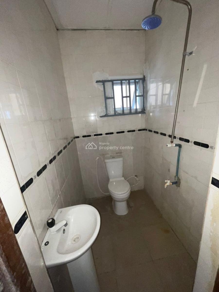 Sharp Renovated 2 Bedroom Apartment, Sangotedo Eti-osa Lagos, Sangotedo, Ajah, Lagos, Flat / Apartment for Rent