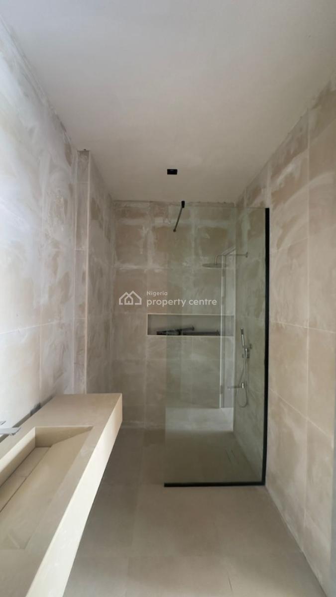 Tastefully Finished 3 Bedroom Apartment + Bq, Lekki Phase 1, Lekki, Lagos, Flat / Apartment for Sale