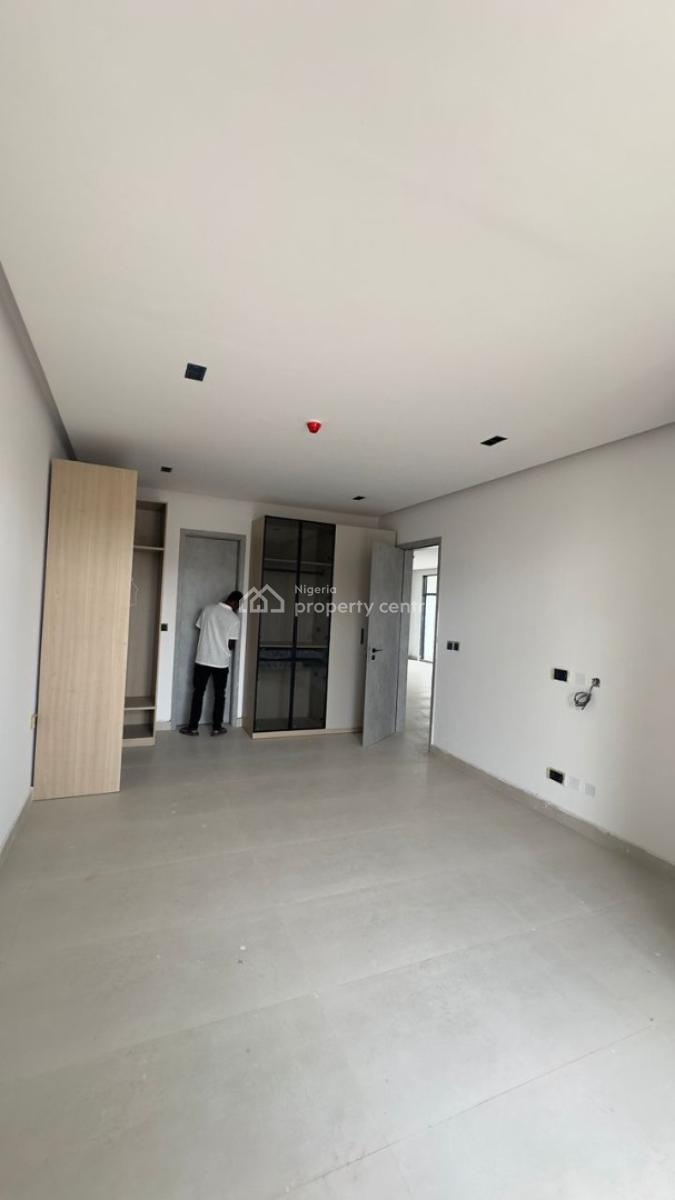 Tastefully Finished 3 Bedroom Apartment + Bq, Lekki Phase 1, Lekki, Lagos, Flat / Apartment for Sale