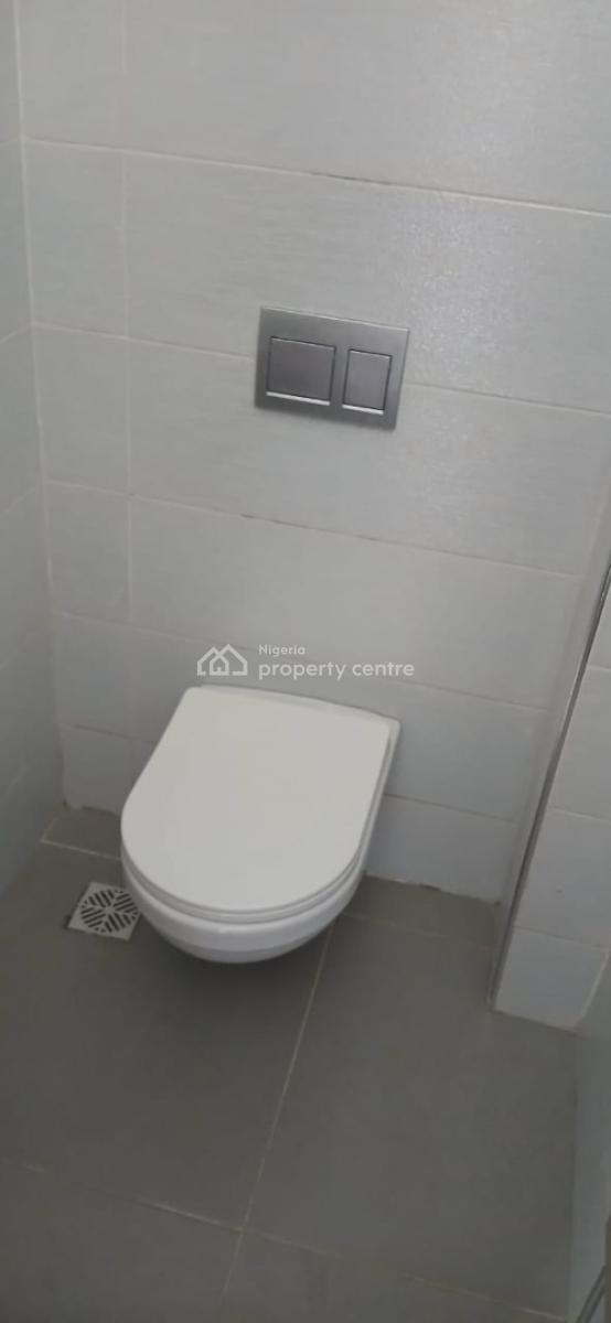 Spacious 2-bedroom Standard Apartment, Lekki, Lagos, Flat / Apartment for Rent