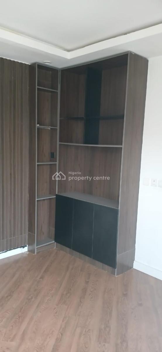 Spacious 2-bedroom Standard Apartment, Lekki, Lagos, Flat / Apartment for Rent