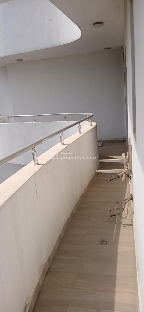 Spacious 2-bedroom Standard Apartment, Lekki, Lagos, Flat / Apartment for Rent