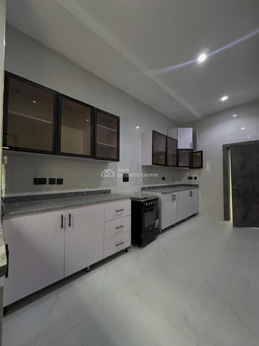 Airbnb Ready Fully Serviced 2 Bedroom Apartment Elevator,gen & Solar, Durumi, Abuja, Block of Flats for Sale