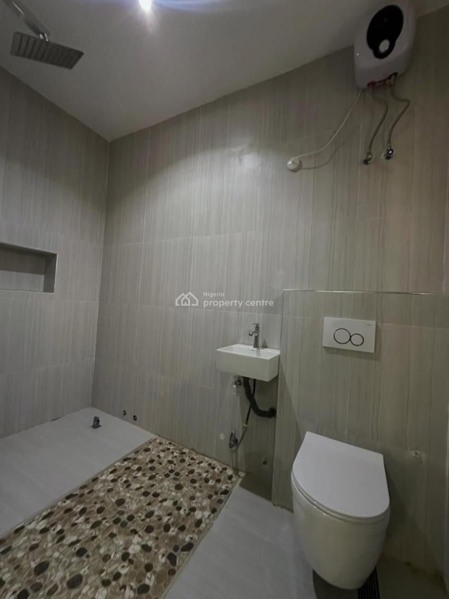 Airbnb Ready Fully Serviced 2 Bedroom Apartment Elevator,gen & Solar, Durumi, Abuja, Block of Flats for Sale