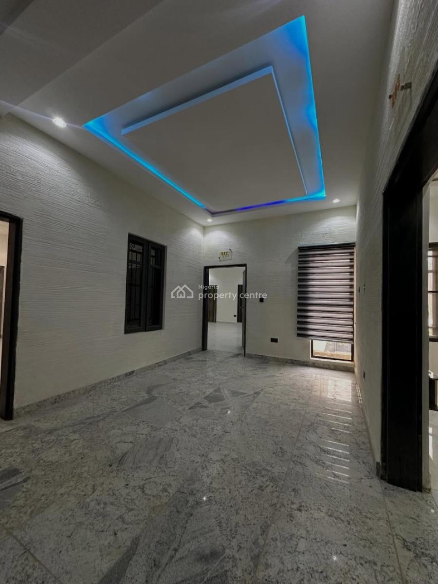 Airbnb Ready Fully Serviced 2 Bedroom Apartment Elevator,gen & Solar, Durumi, Abuja, Block of Flats for Sale