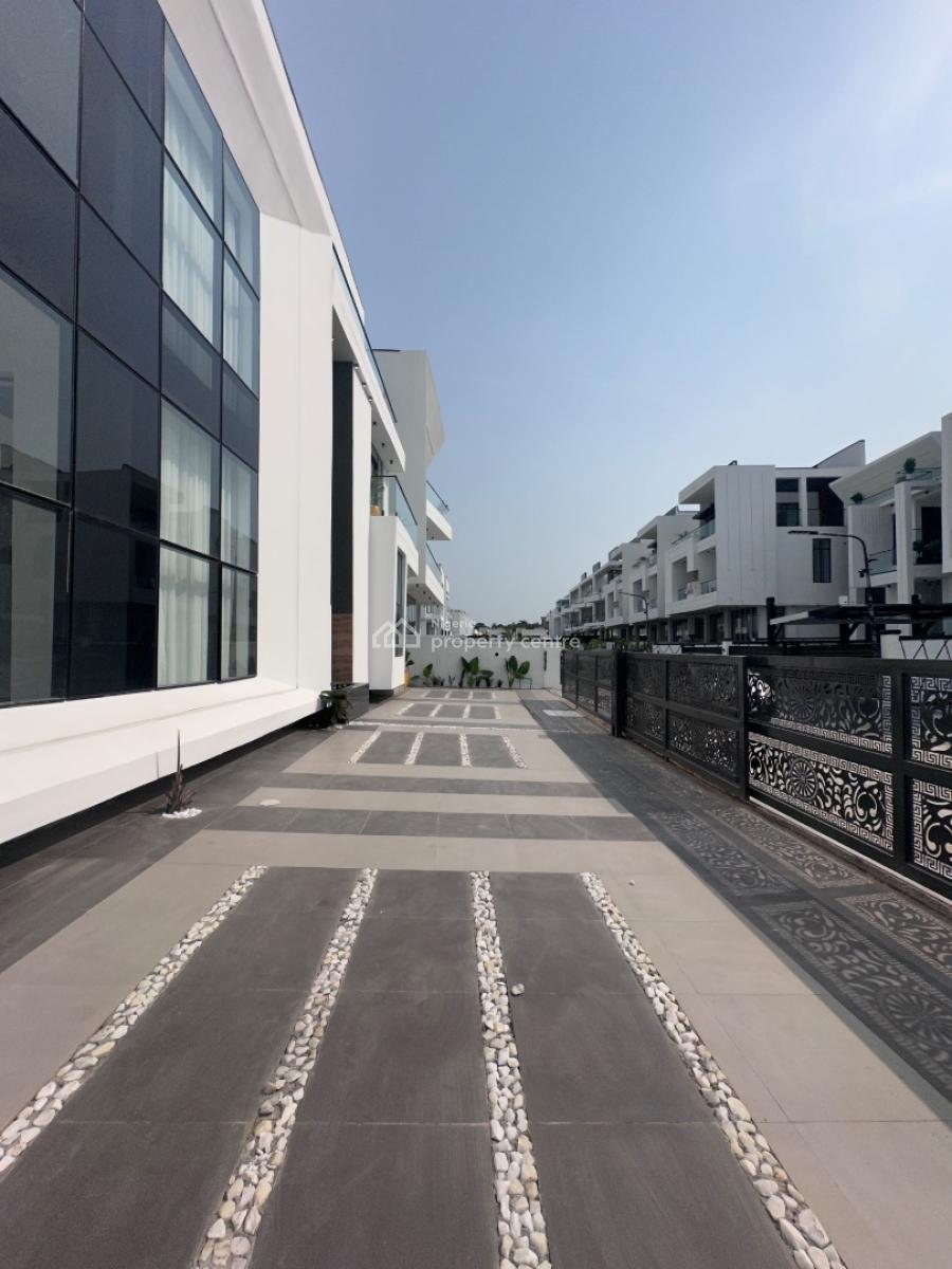 Luxurious 6 Bedroom Fully Detached, Chevron Estate, Lekki, Lagos, Detached Duplex for Sale