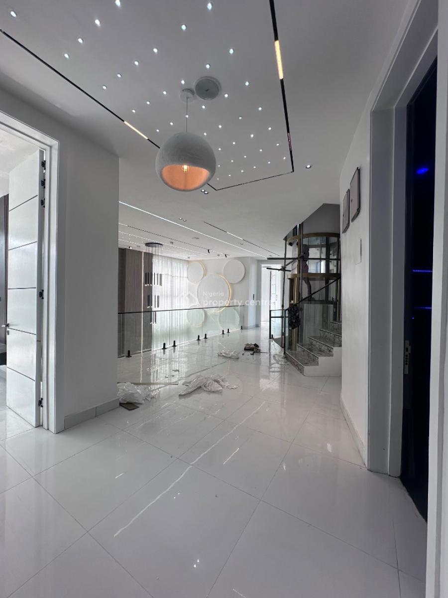 Luxurious 6 Bedroom Fully Detached, Chevron Estate, Lekki, Lagos, Detached Duplex for Sale