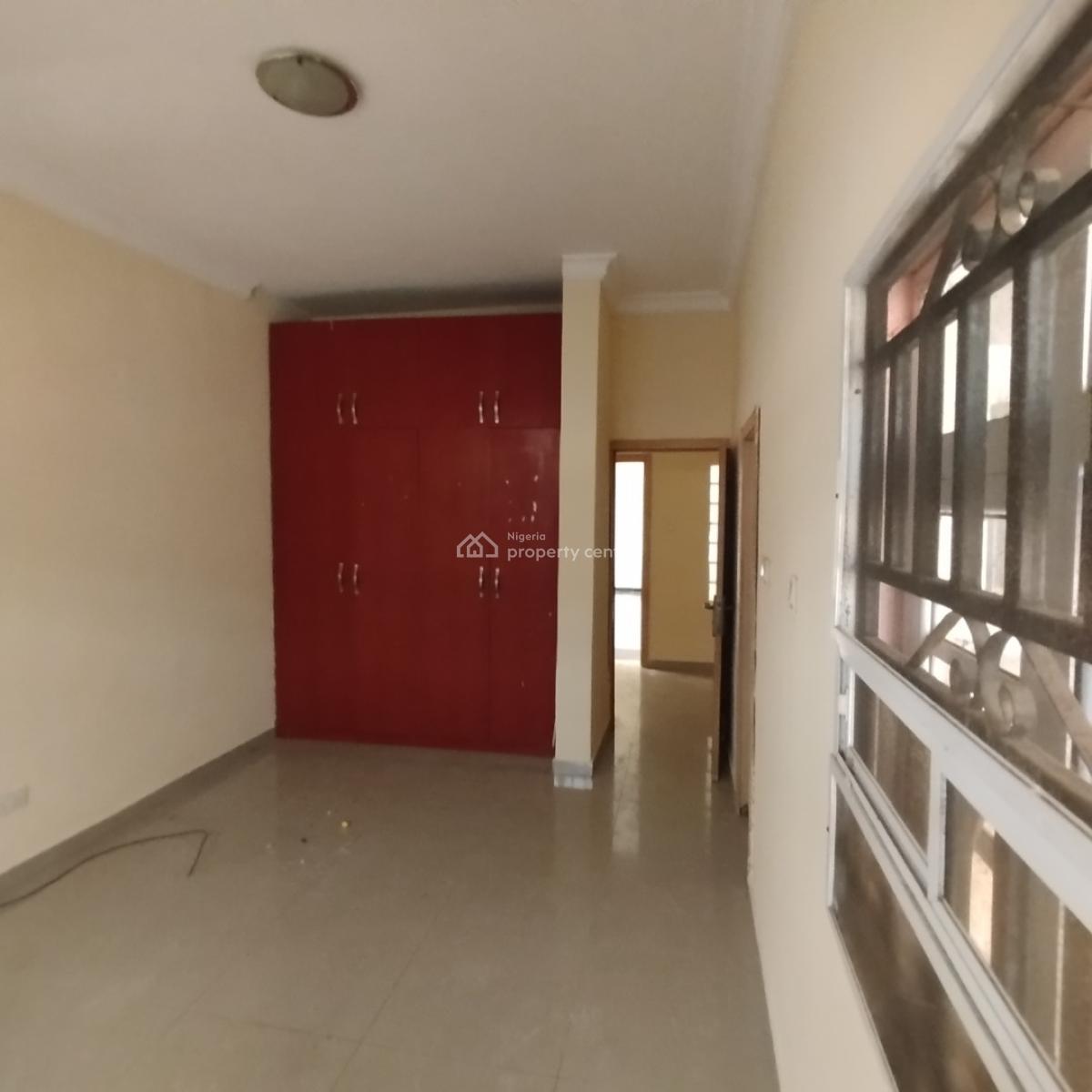 Nice 3bedroom Flat with a Bq, Chevron Drive, Lekki Expressway, Lekki, Lagos, Flat / Apartment for Rent