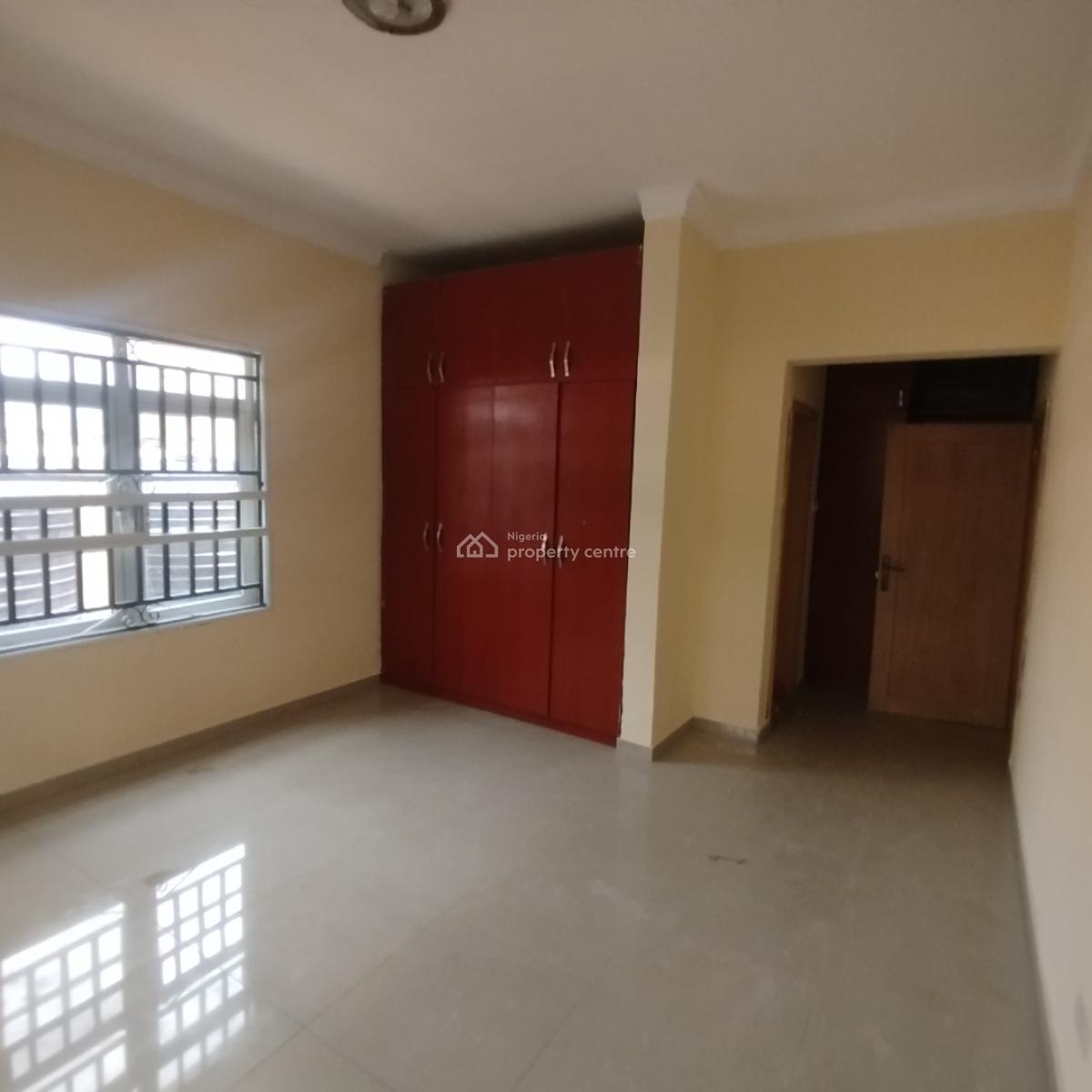 Nice 3bedroom Flat with a Bq, Chevron Drive, Lekki Expressway, Lekki, Lagos, Flat / Apartment for Rent