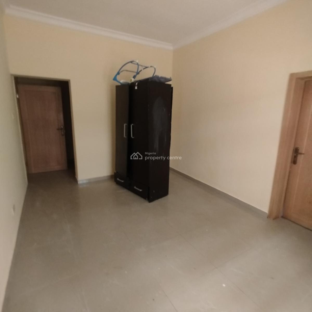 Nice 3bedroom Flat with a Bq, Chevron Drive, Lekki Expressway, Lekki, Lagos, Flat / Apartment for Rent