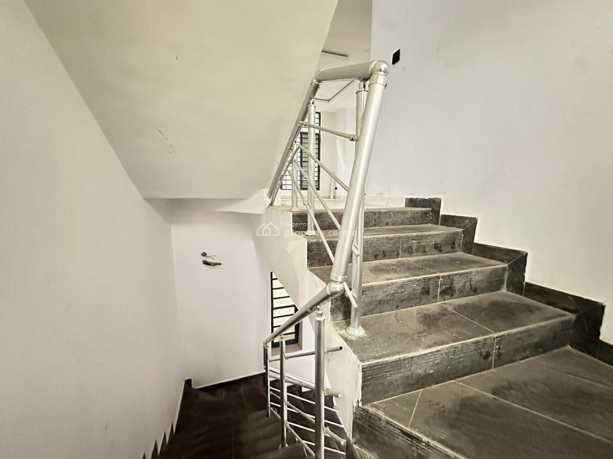 5 Bedroom Semidetached Duplex, General Paint, Sangotedo, Ajah, Lagos, Semi-detached Duplex for Sale