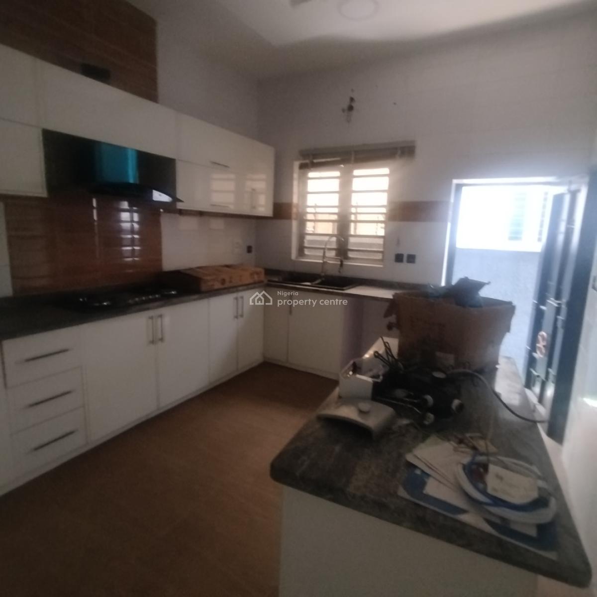 Fantastic 4 Bedroom Semi Detached Duplex with Bq, Chevron Alternative Road, Lekki Expressway, Lekki, Lagos, Semi-detached Duplex for Sale