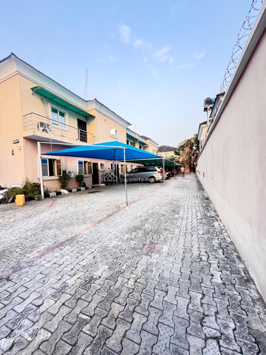 Spacious Massive 4 Bedrom Duplex & Bq in Chevy View Estate  Chevron, Chevy View Estate 🏡 Chevron Very Nice Ambiance, Lekki, Lagos, Terraced Duplex for Sale