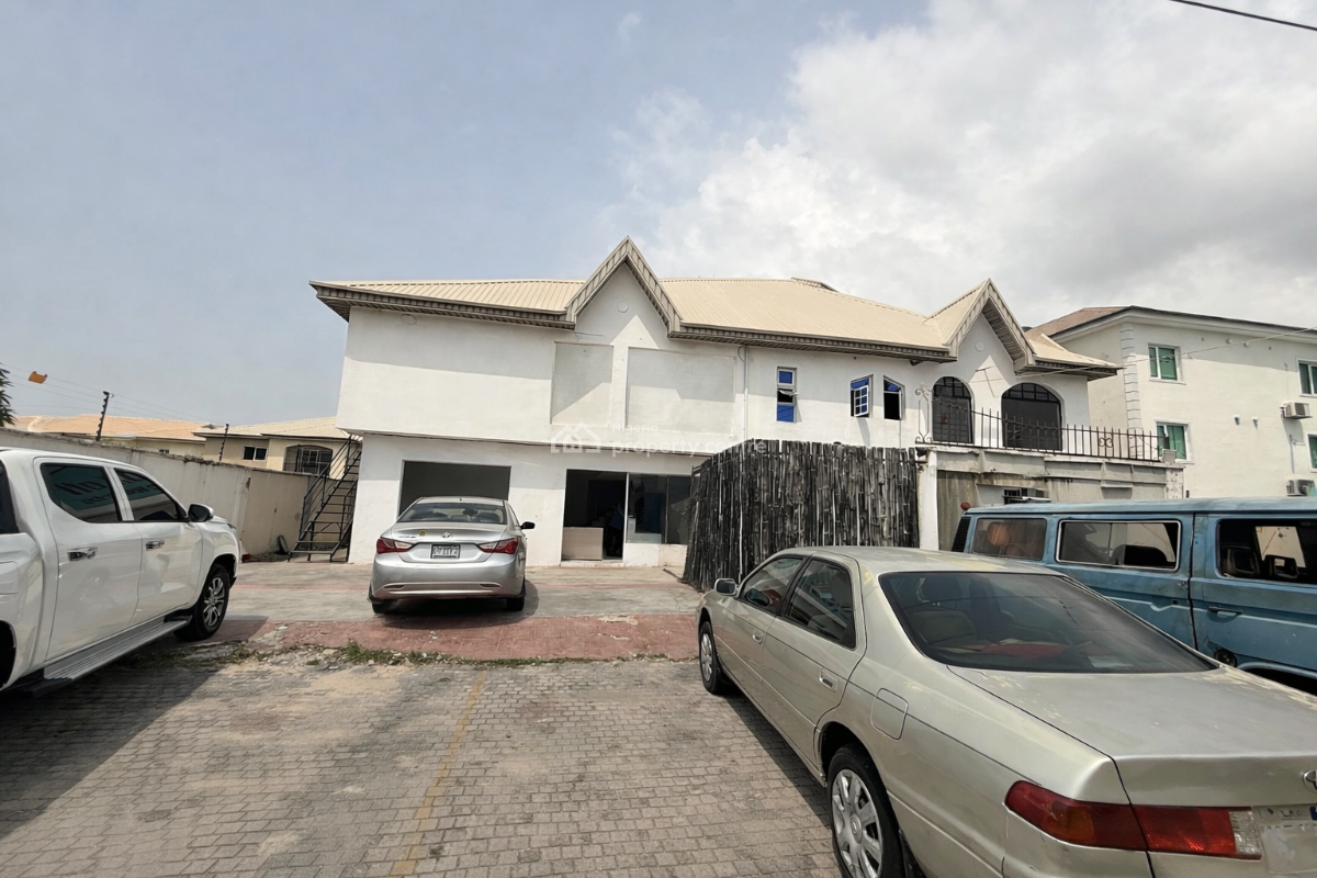 Commercial Detached Duplex Directly on a Busy Road, Lekki Phase 1, Lekki, Lagos, House for Rent