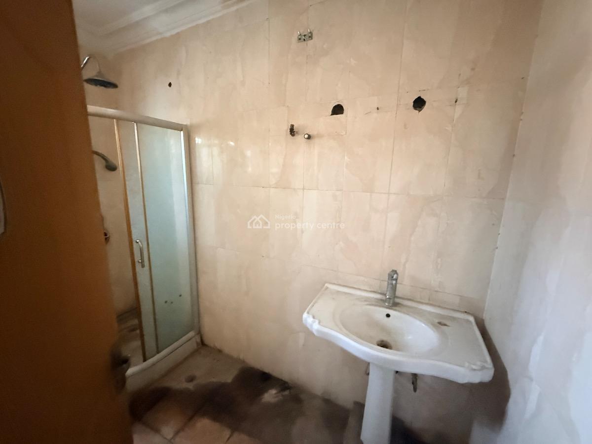 Commercial Detached Duplex Directly on a Busy Road, Lekki Phase 1, Lekki, Lagos, House for Rent