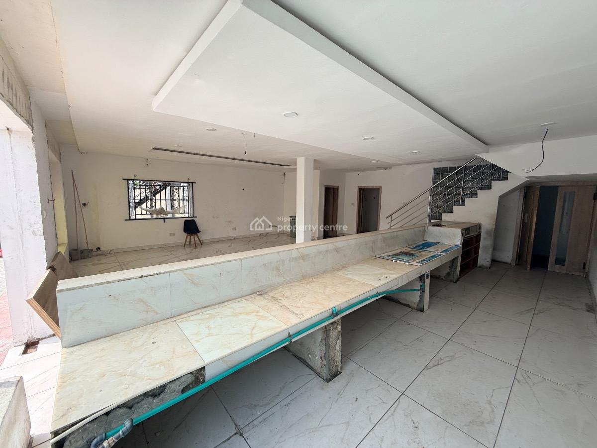 Commercial Detached Duplex Directly on a Busy Road, Lekki Phase 1, Lekki, Lagos, House for Rent