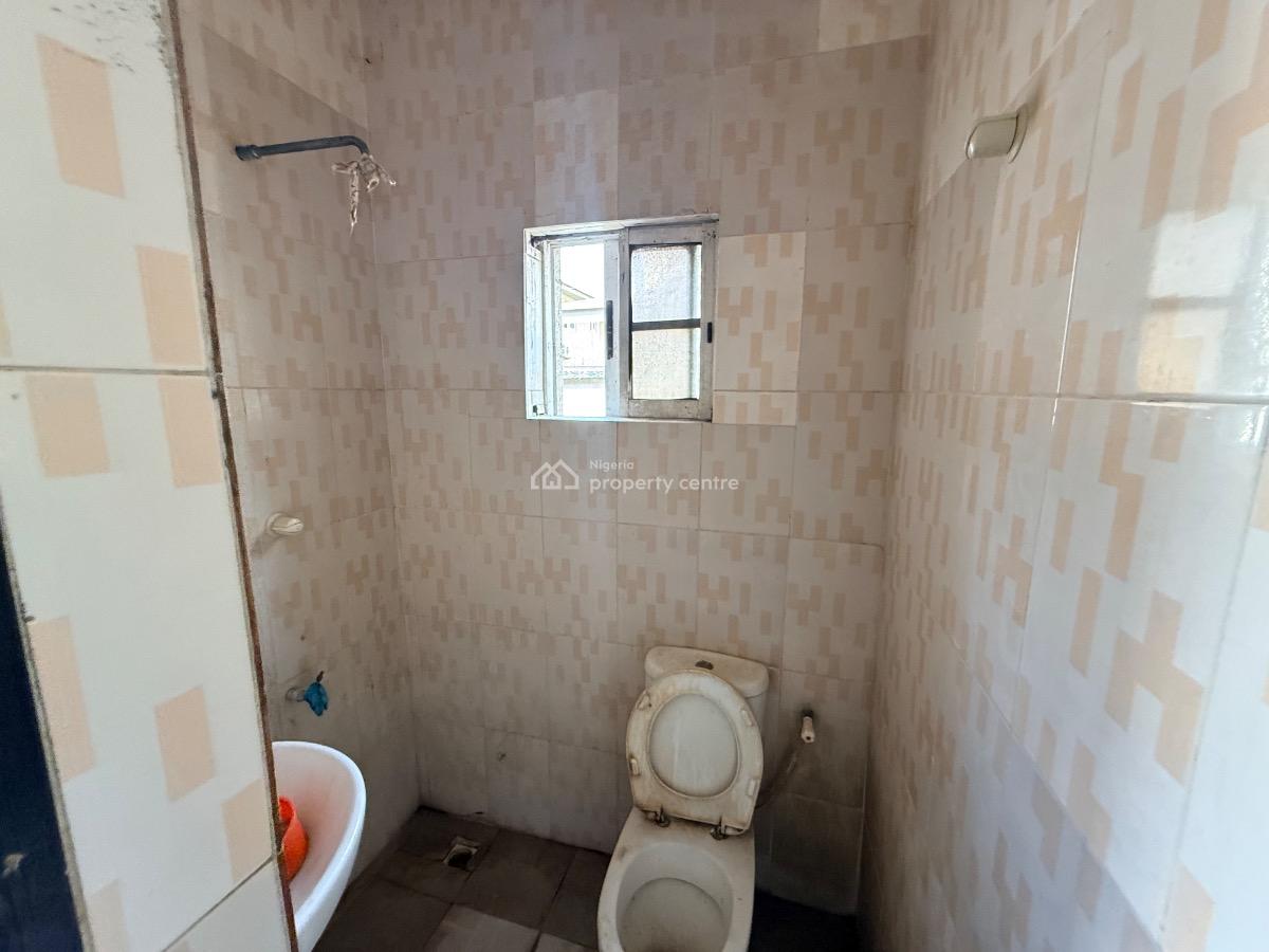 Commercial Detached Duplex Directly on a Busy Road, Lekki Phase 1, Lekki, Lagos, House for Rent