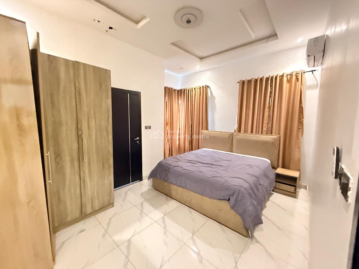 Fully Furnished and Serviced Spacious Room in a Duplex, Orchid Road, Lekki, Lagos, Terraced Duplex for Rent