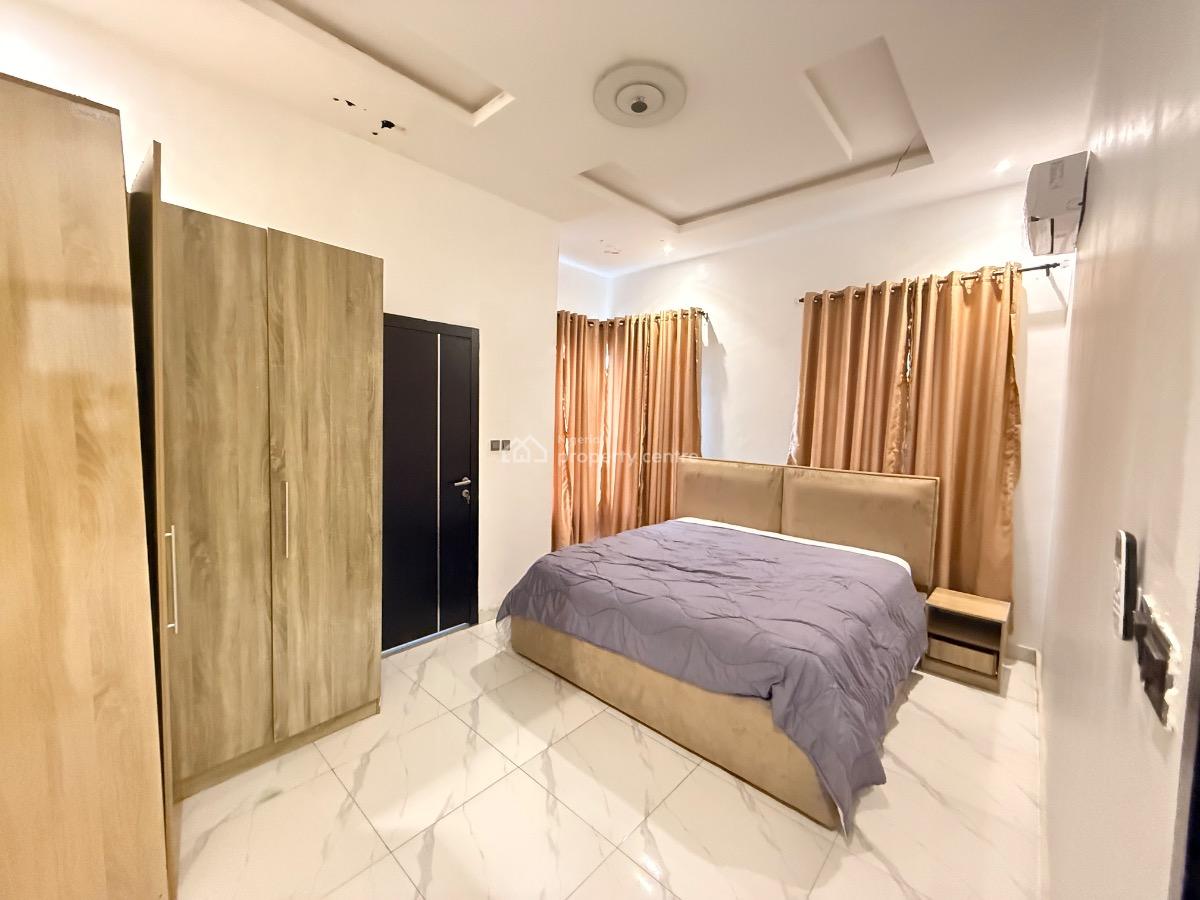 Fully Furnished and Serviced Spacious Room in a Duplex, Orchid Road, Lekki, Lagos, Terraced Duplex for Rent