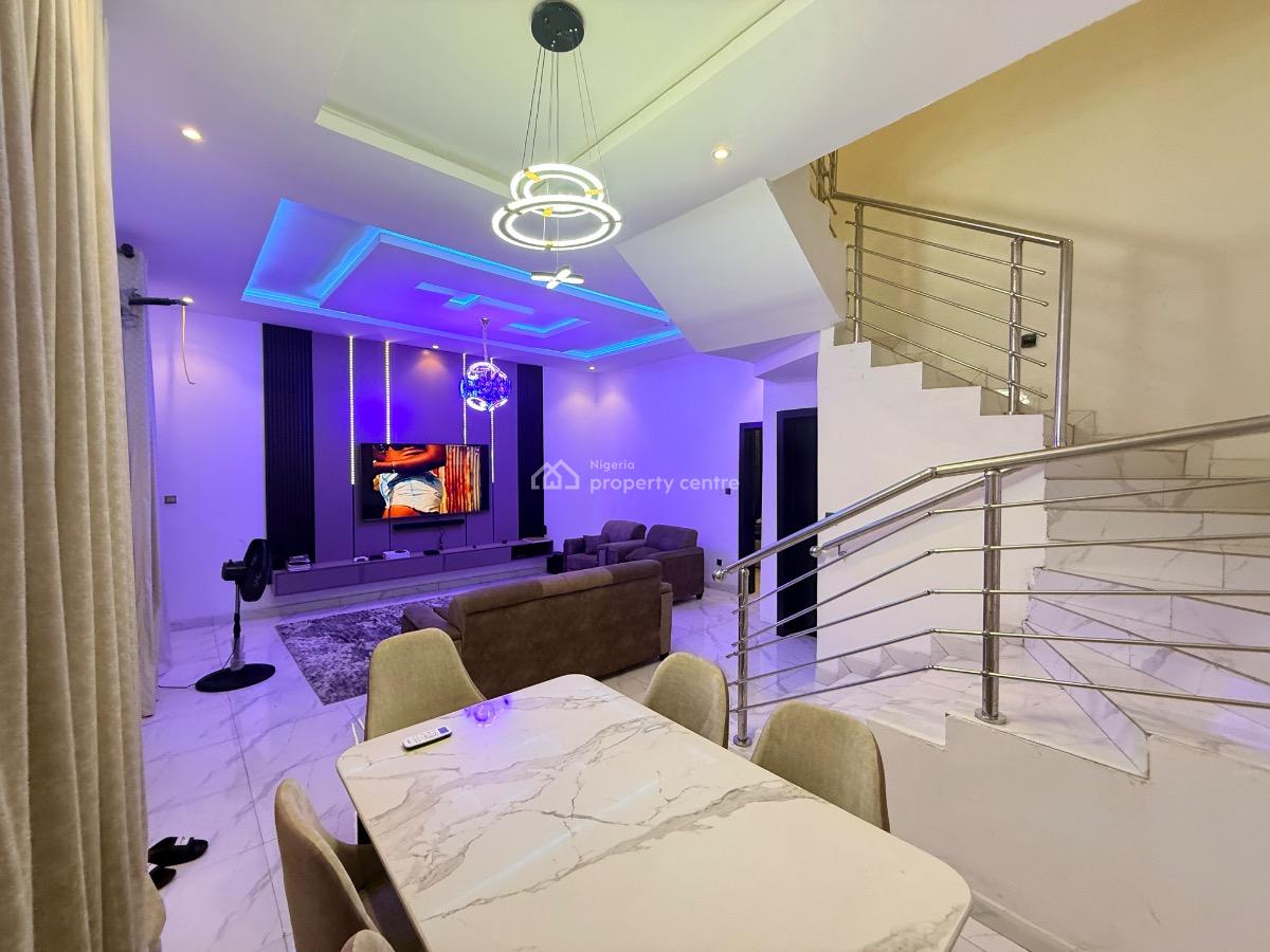 Fully Furnished and Serviced Spacious Room in a Duplex, Orchid Road, Lekki, Lagos, Terraced Duplex for Rent