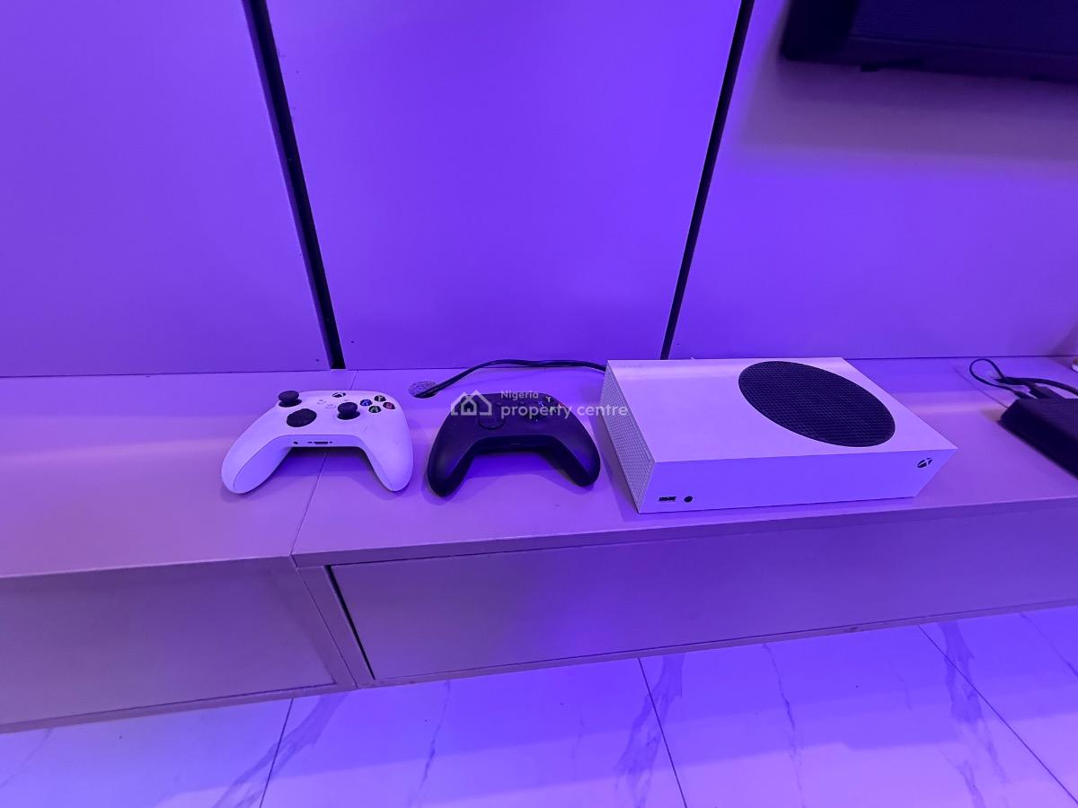 Fully Furnished and Serviced Spacious Room in a Duplex, Orchid Road, Lekki, Lagos, Terraced Duplex for Rent