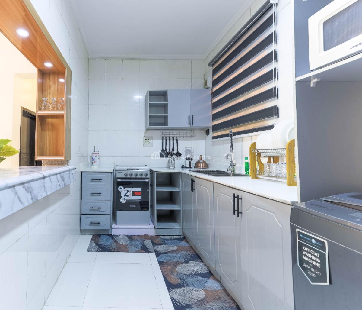 Cozy 3 Bedroom Apartment, Osapa, Lekki, Lagos, Flat / Apartment Short Let