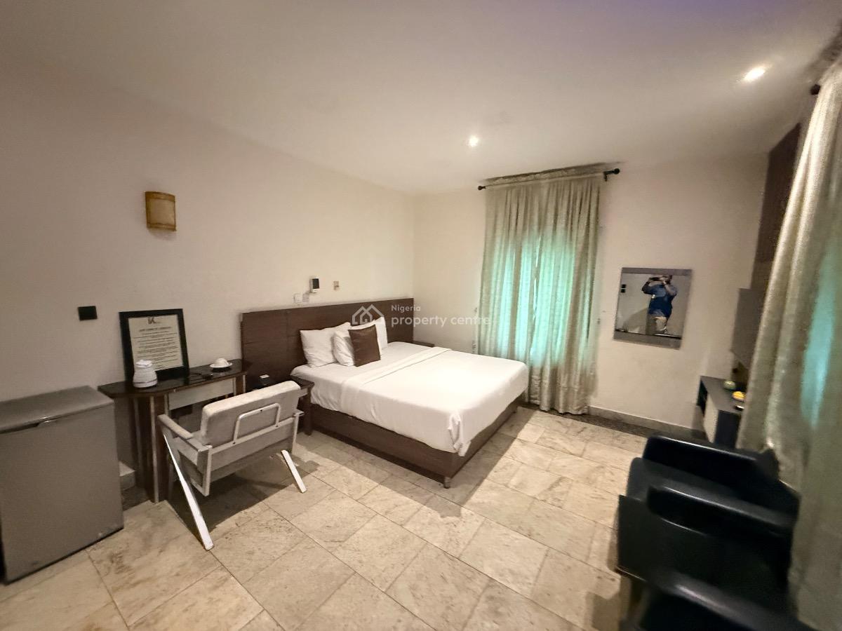 16 Rooms Functional Hotel on a Very Busy Road, Lekki Phase 1, Lekki, Lagos, Hotel / Guest House for Rent