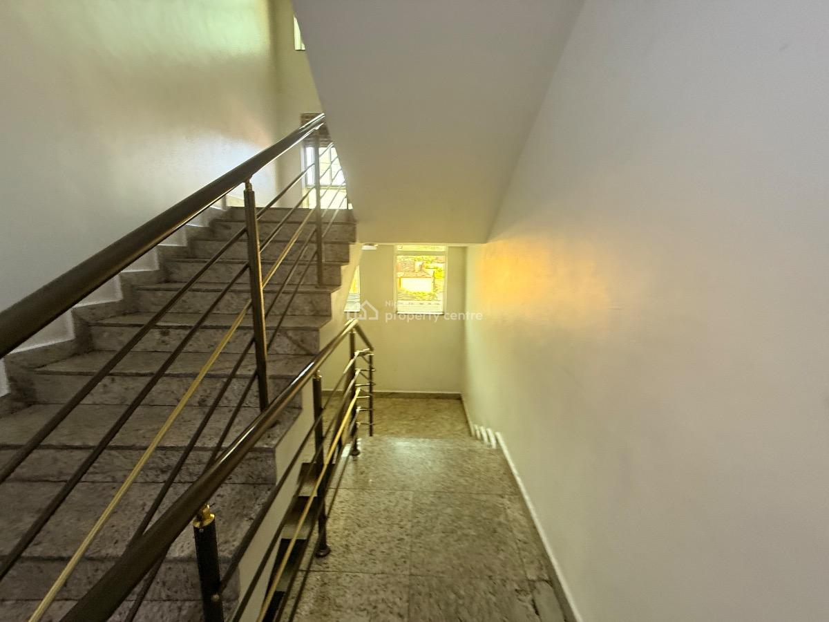 16 Rooms Functional Hotel on a Very Busy Road, Lekki Phase 1, Lekki, Lagos, Hotel / Guest House for Rent