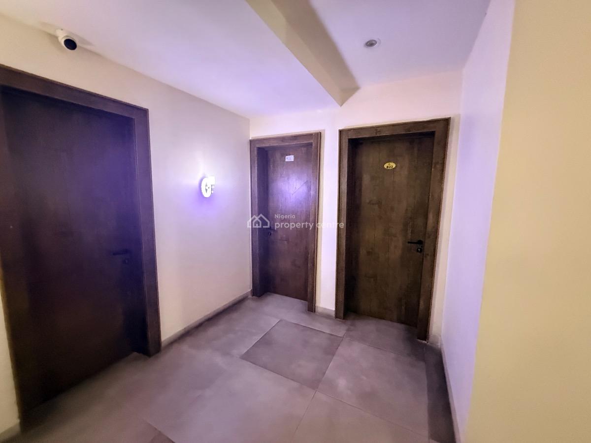 16 Rooms Functional Hotel on a Very Busy Road, Lekki Phase 1, Lekki, Lagos, Hotel / Guest House for Rent