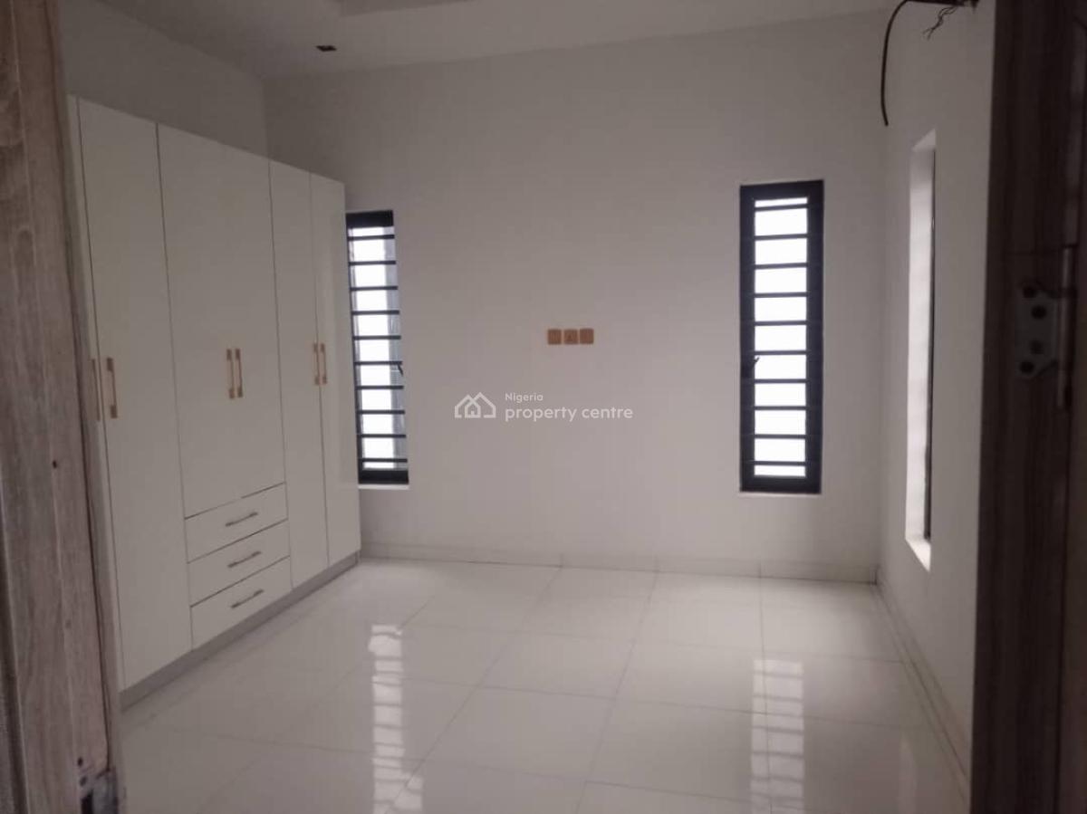 Standard, Ologolo, Lekki, Lagos, Semi-detached Duplex for Sale