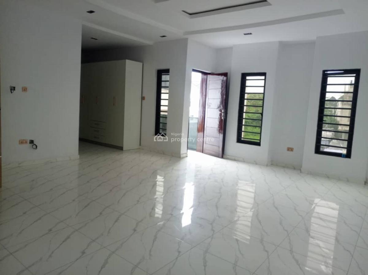 Standard, Ologolo, Lekki, Lagos, Semi-detached Duplex for Sale